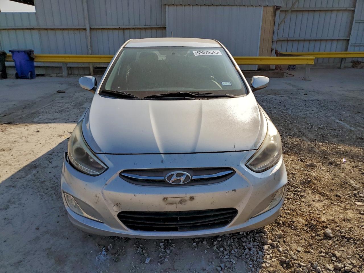Hyundai ACCENT Se Image 3