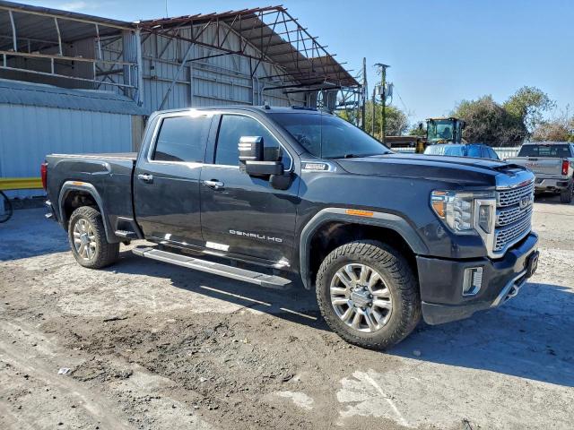 GMC Sierra K2500 Denali Image 11