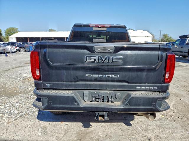 GMC Sierra K2500 Denali Image 6