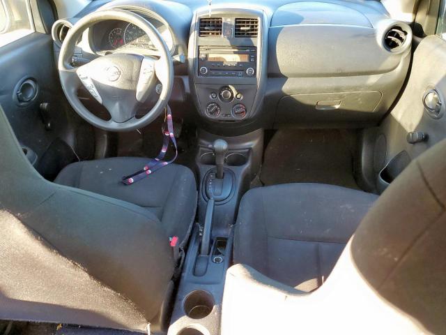 Nissan Versa S Image 3