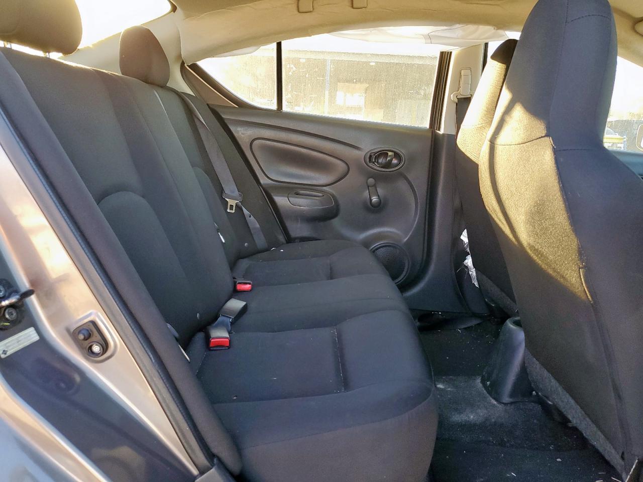 Nissan Versa S Image 11