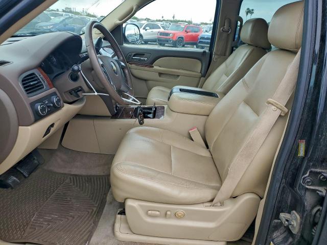 Chevrolet Suburban K1500 Ltz Image 10