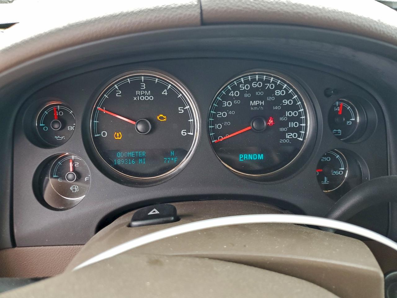 Chevrolet Suburban K1500 Ltz Image 9