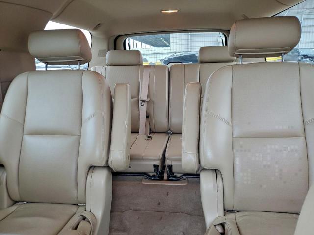 Chevrolet Suburban K1500 Ltz Image 8