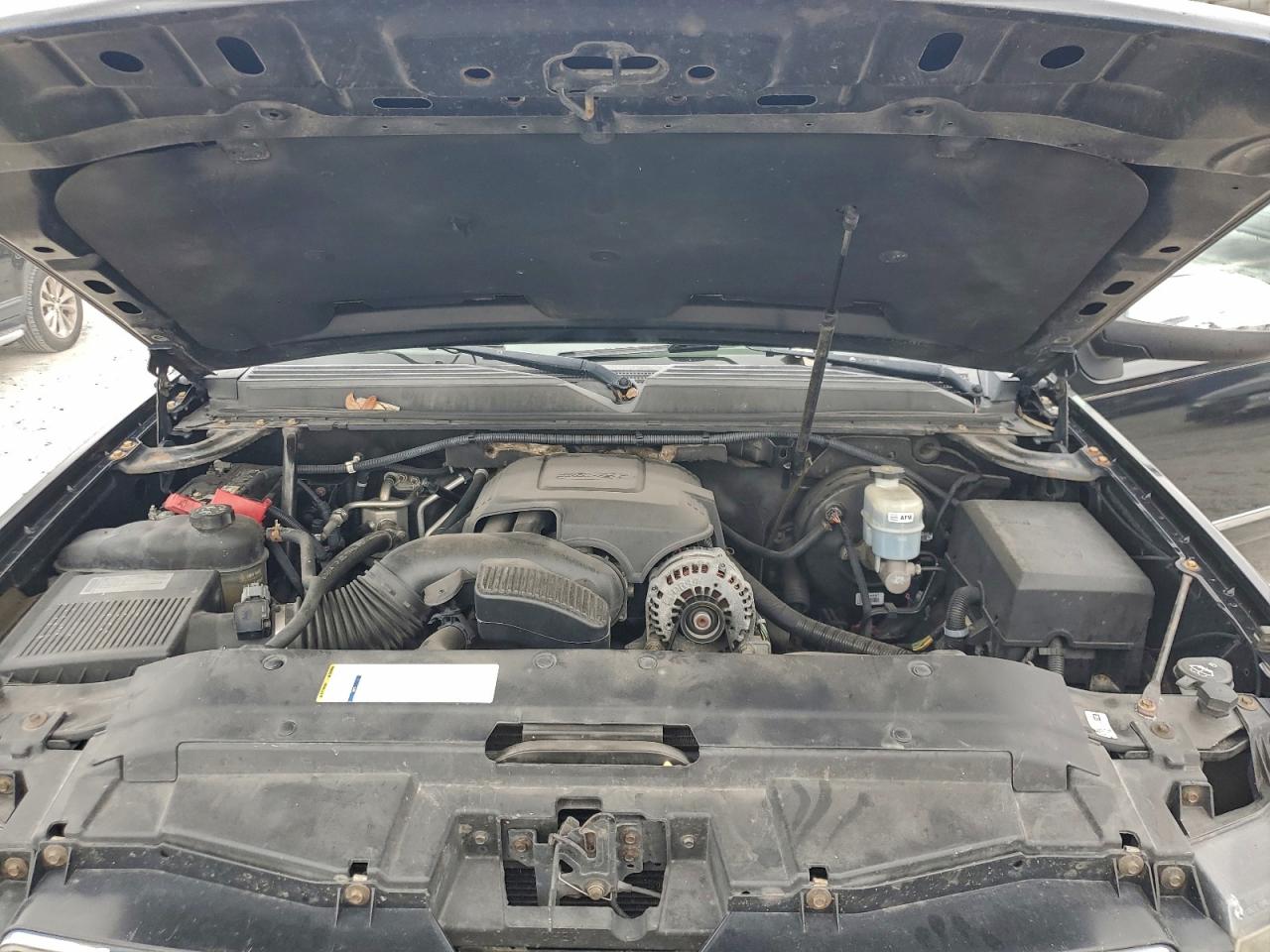 Chevrolet Suburban K1500 Ltz Image 6