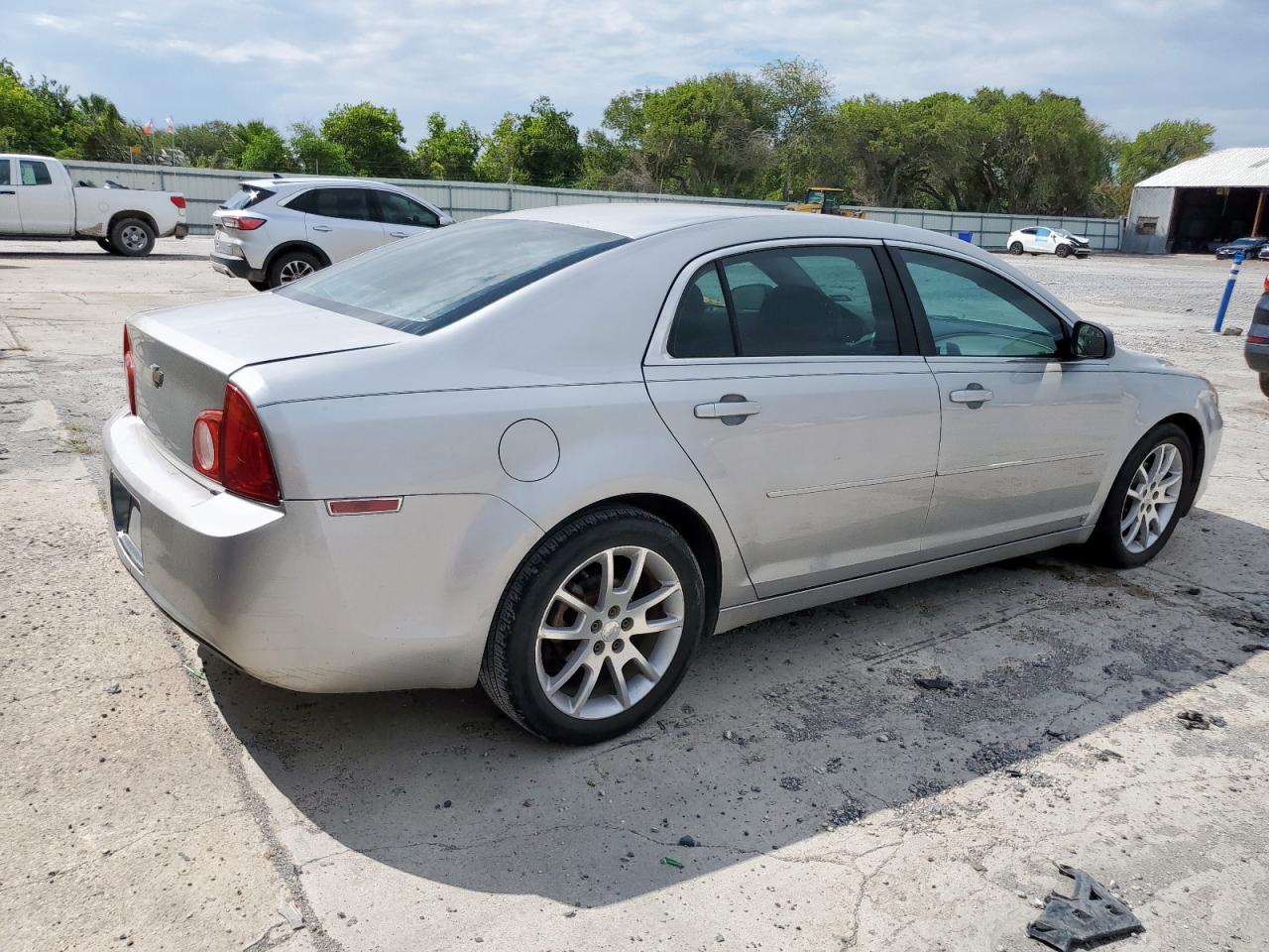 Chevrolet Malibu Ls Image 2