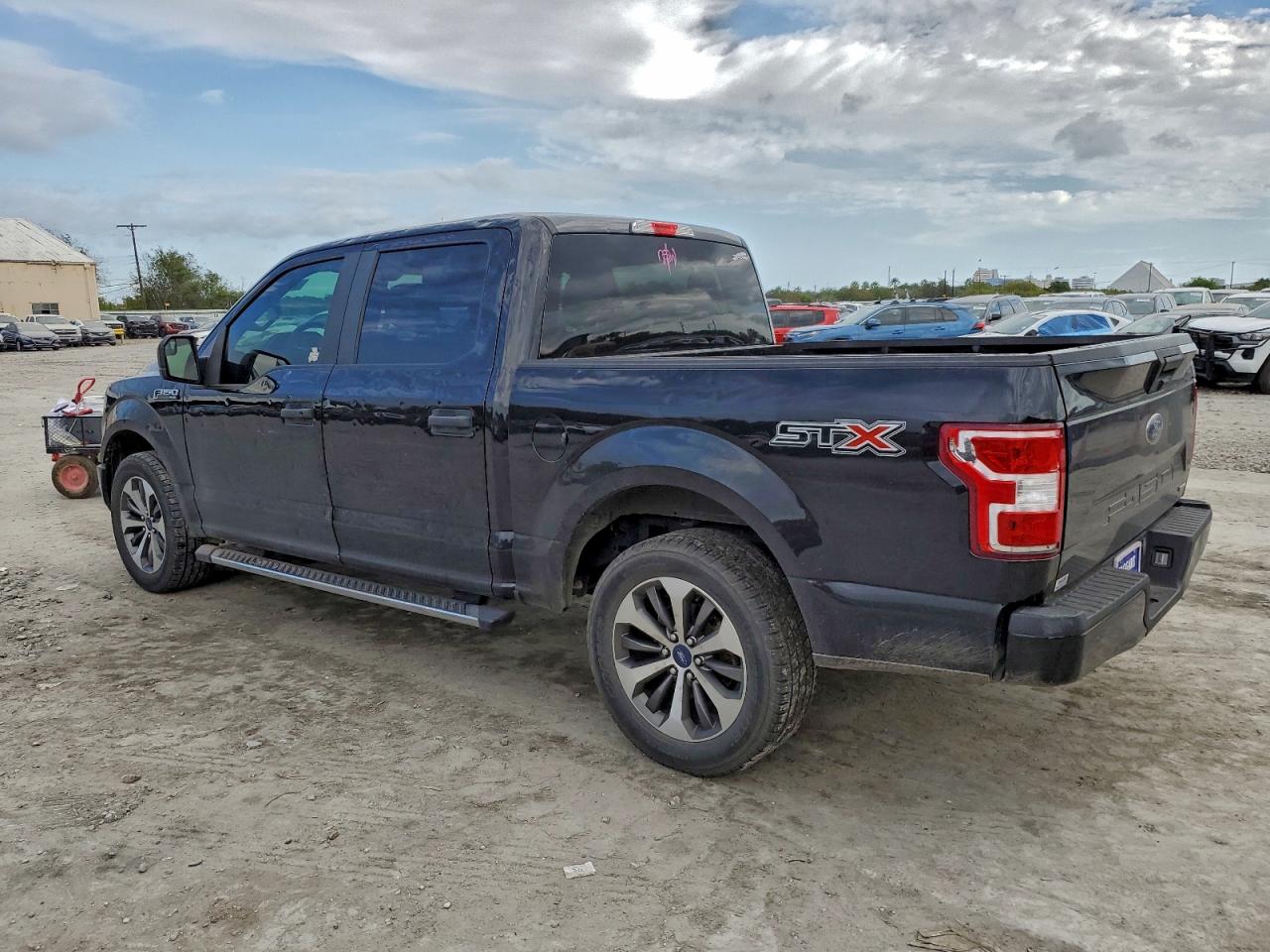 Ford F-150 Supercrew Image 2