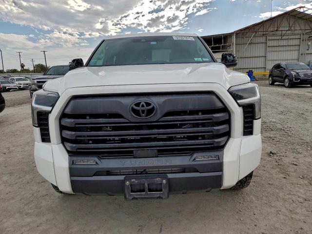 Toyota Tundra Crewmax Sr Image 8