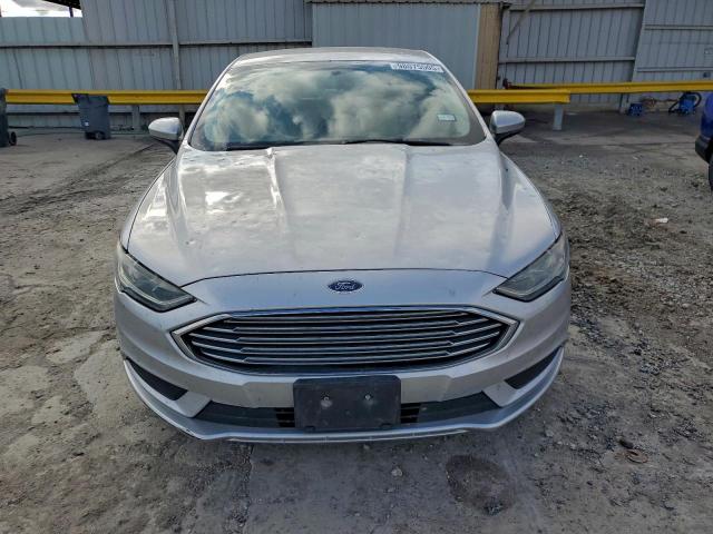 Ford Fusion S Image 12