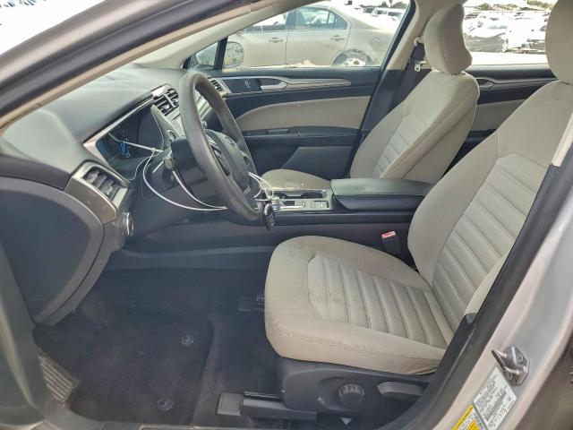 Ford Fusion S Image 5