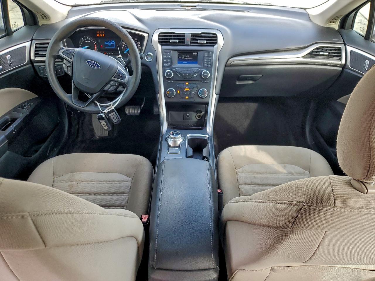 Ford Fusion S Image 3