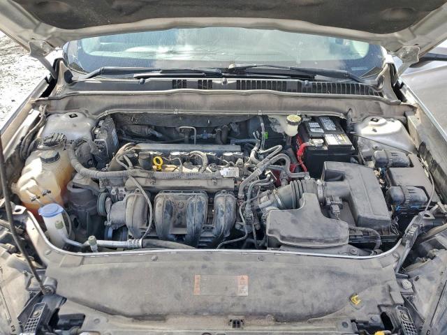 Ford Fusion S Image 10