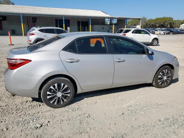 Toyota Corolla L Image 12