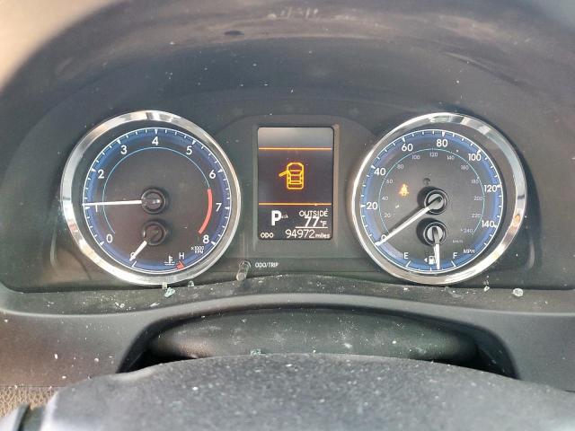 Toyota Corolla L Image 3