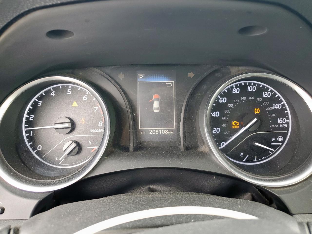 Toyota Camry L Image 3