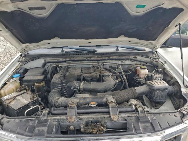 Nissan Frontier S Image 9