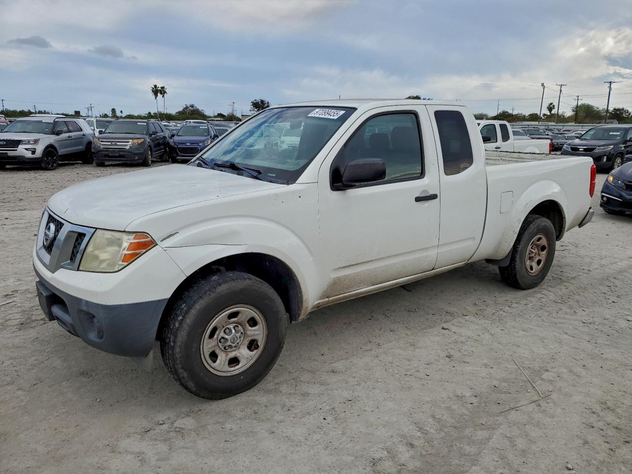 Nissan Frontier S Image 1