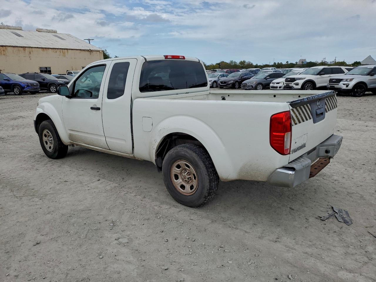 Nissan Frontier S Image 4