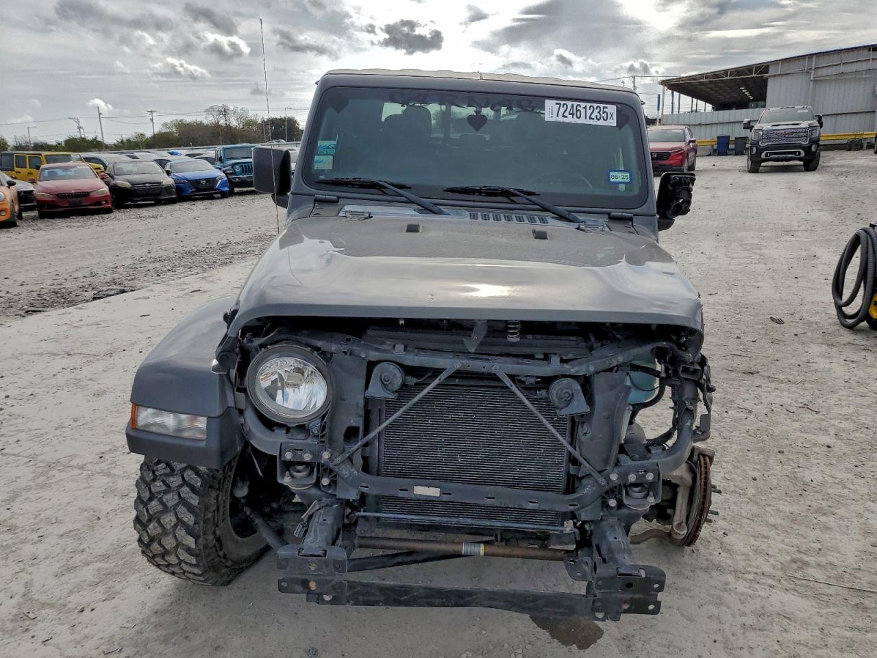 Jeep Gladiator Sport Image 8