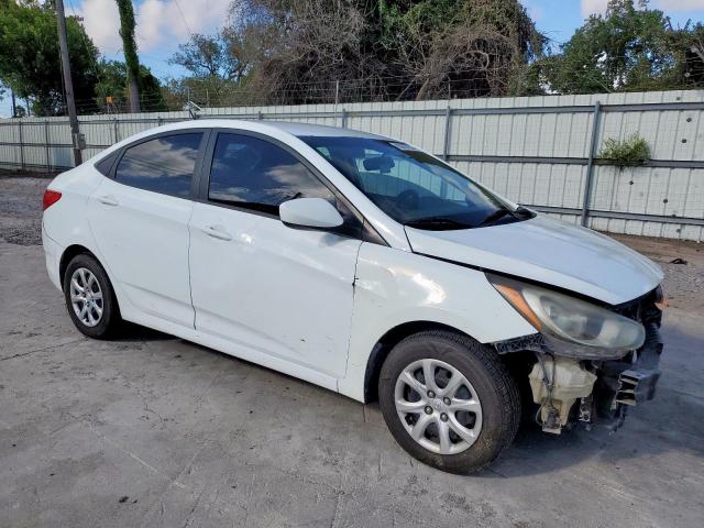 Hyundai ACCENT Gls Image 11