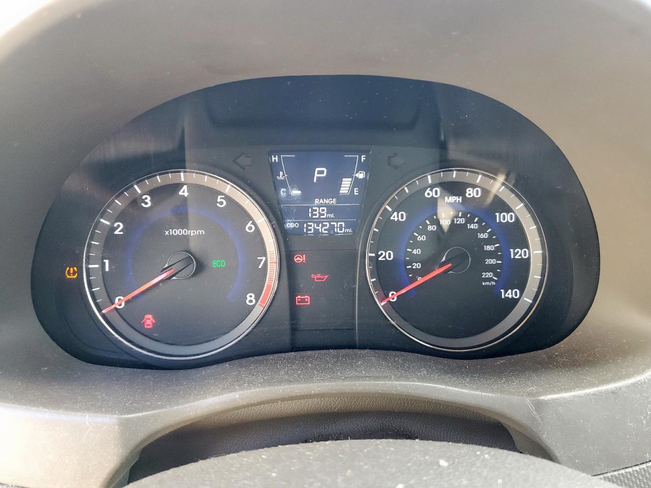 Hyundai ACCENT Gls Image 6