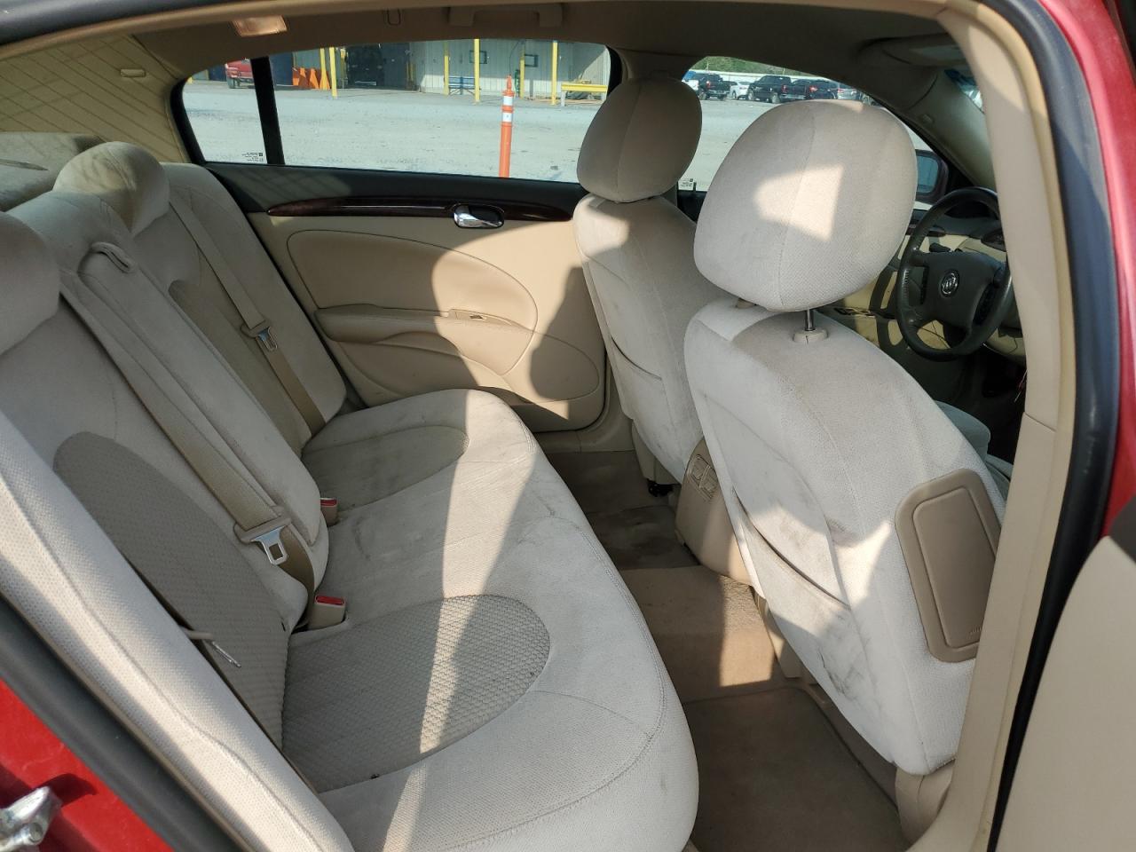 Buick Lucerne Cx Image 10