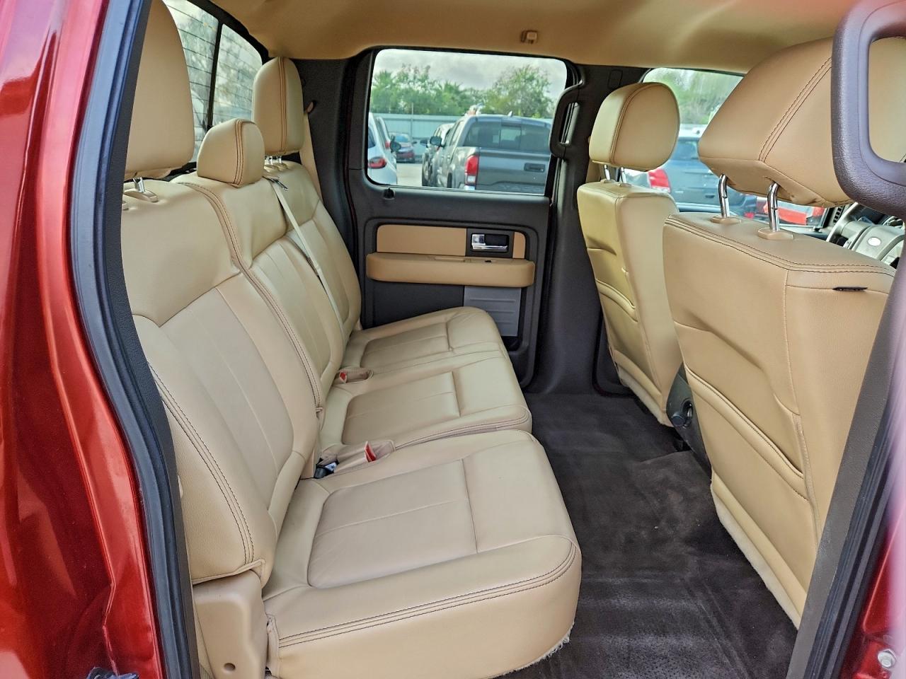 Ford F-150 Supercrew Image 11