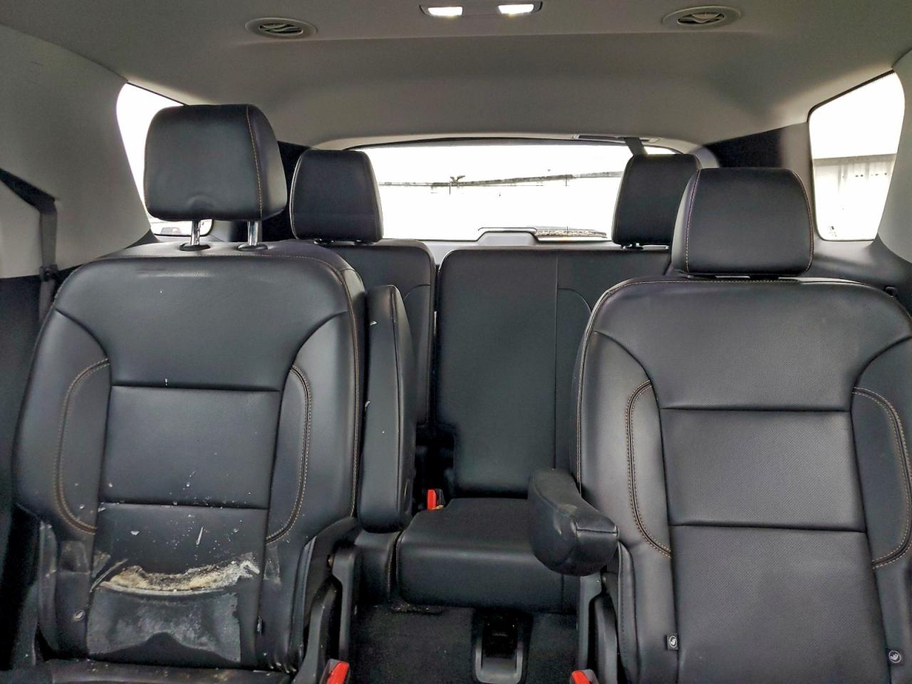 Chevrolet Traverse Premier Image 10