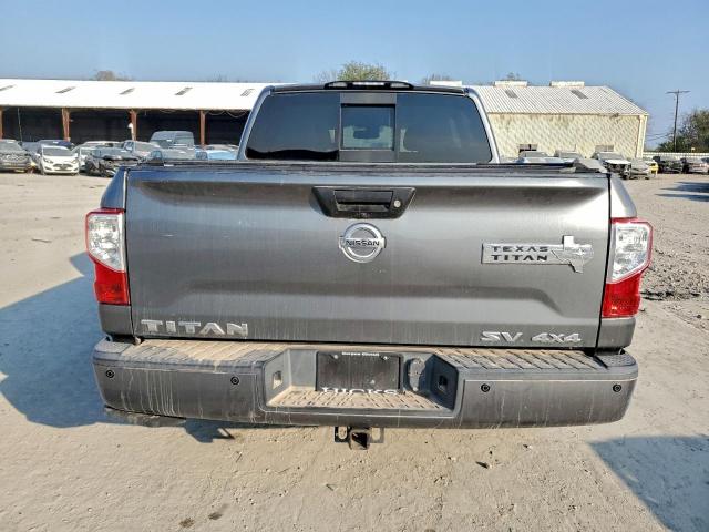 Nissan Titan Sv Image 8