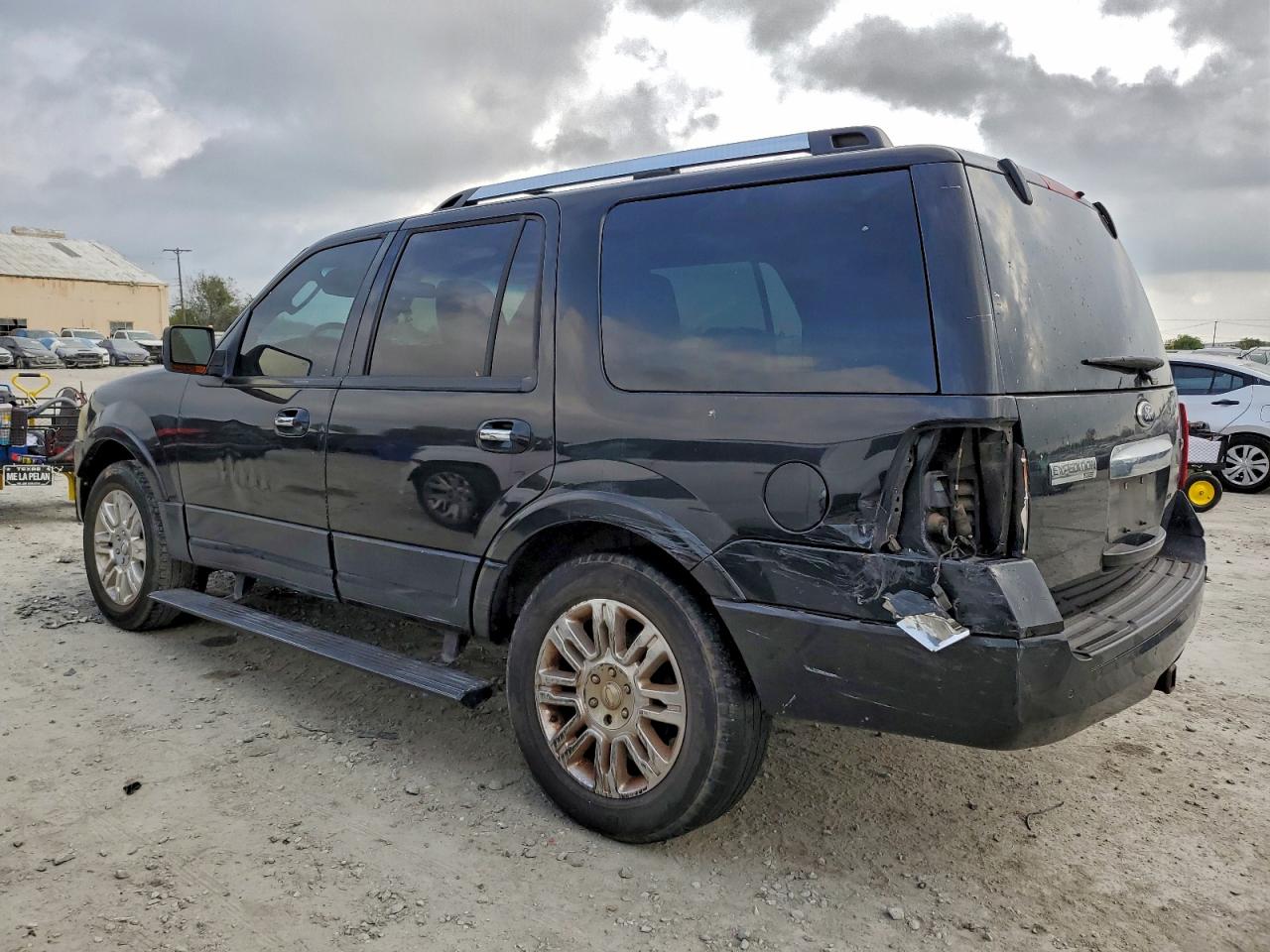 Ford Expedition Limited Image 8