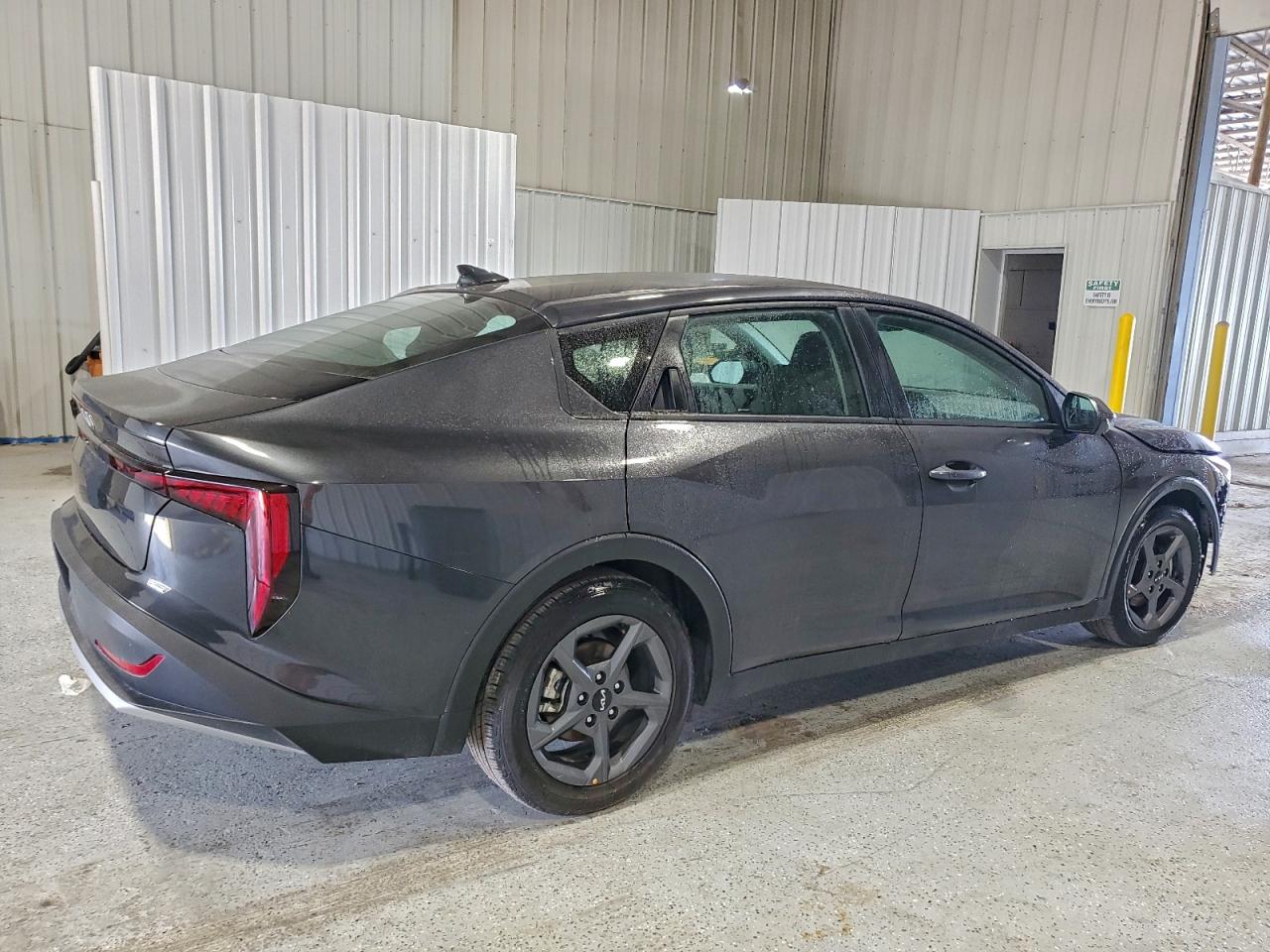 Kia K4 Lx Lx Image 2