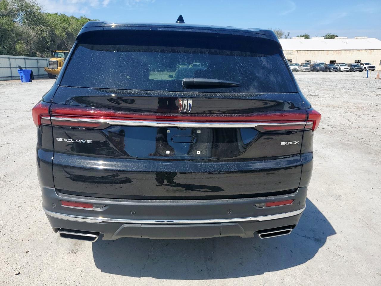 Buick Enclave Preferred Image 8