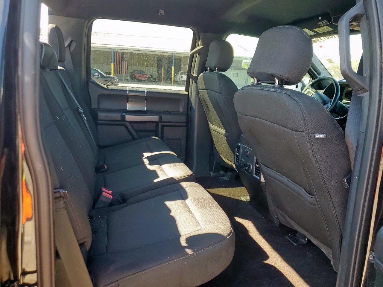 Ford F-150 Supercrew Image 10