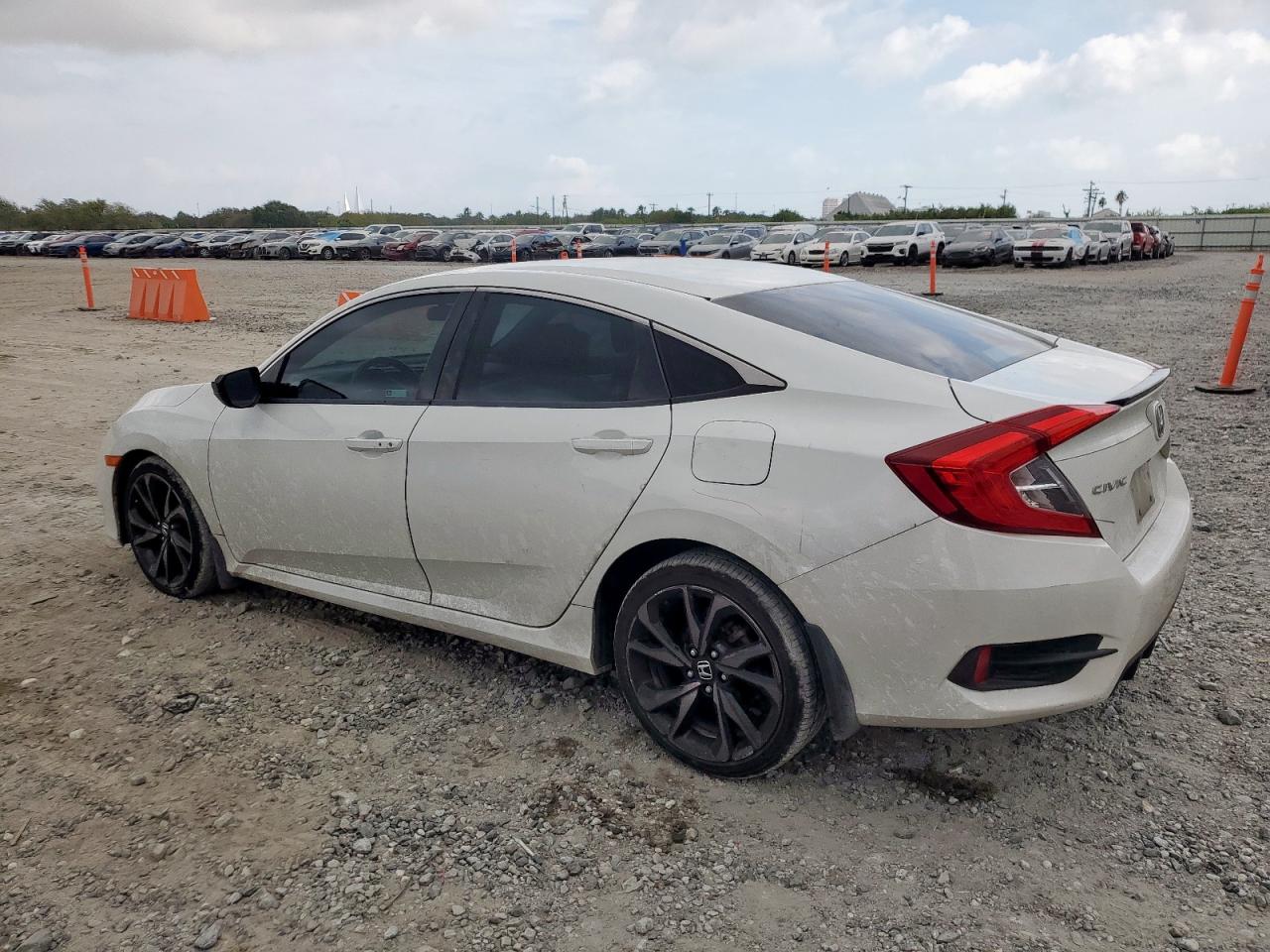 Honda Civic Sport Image 10