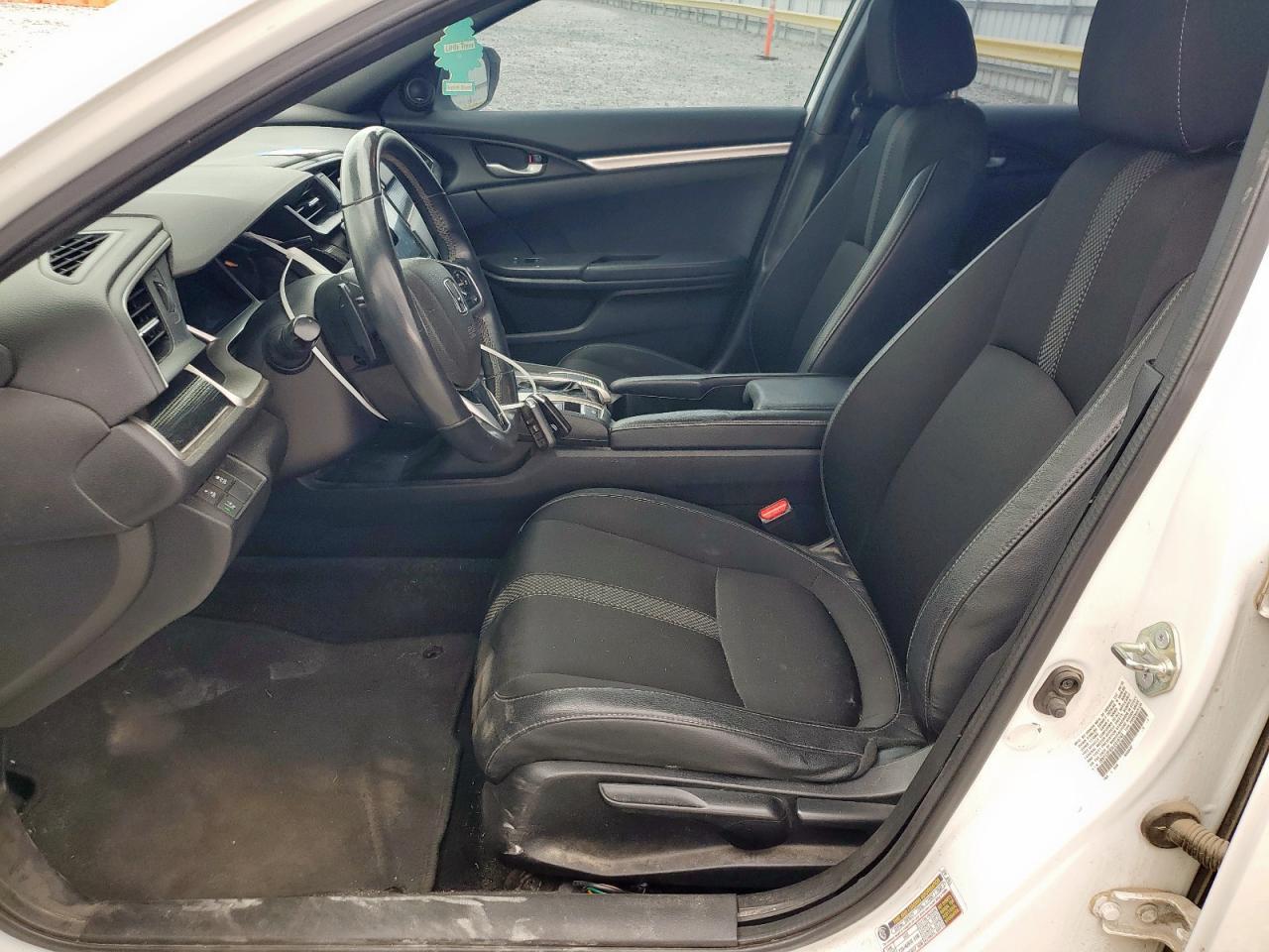 Honda Civic Sport Image 5