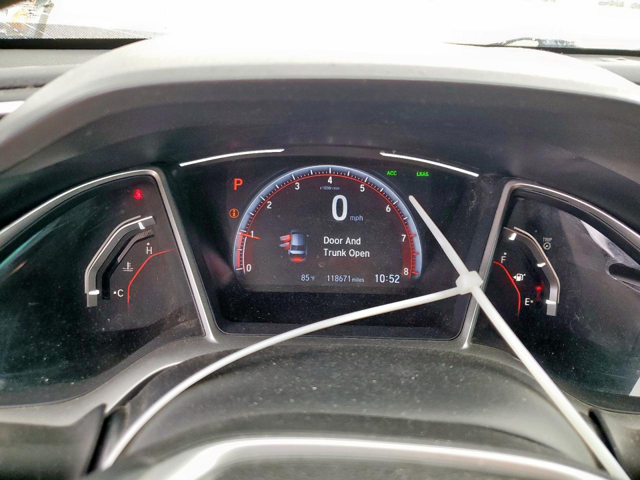 Honda Civic Sport Image 9