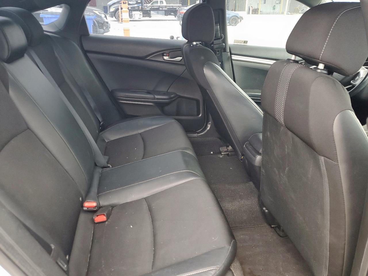 Honda Civic Sport Image 3