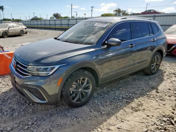  Salvage Volkswagen Tiguan