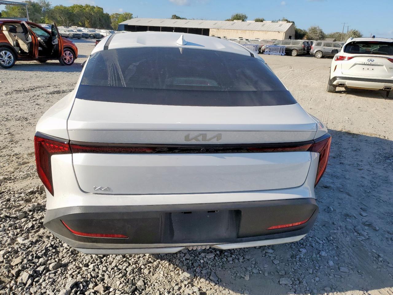 Kia K4 Lx Lx Image 2