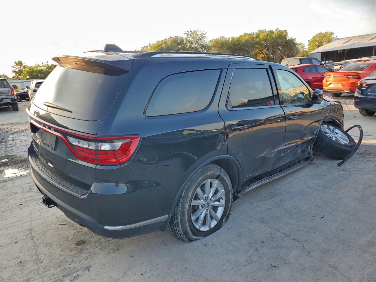 Dodge Durango Sxt Image 2