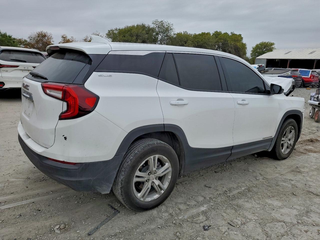 GMC Terrain Sle Image 3