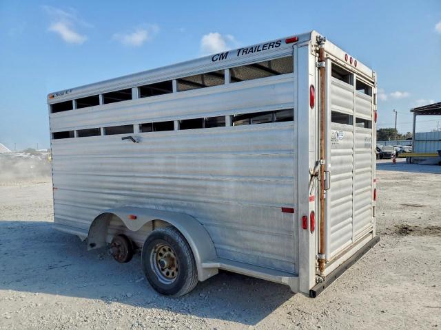 Cm Hors Trlr Image 10