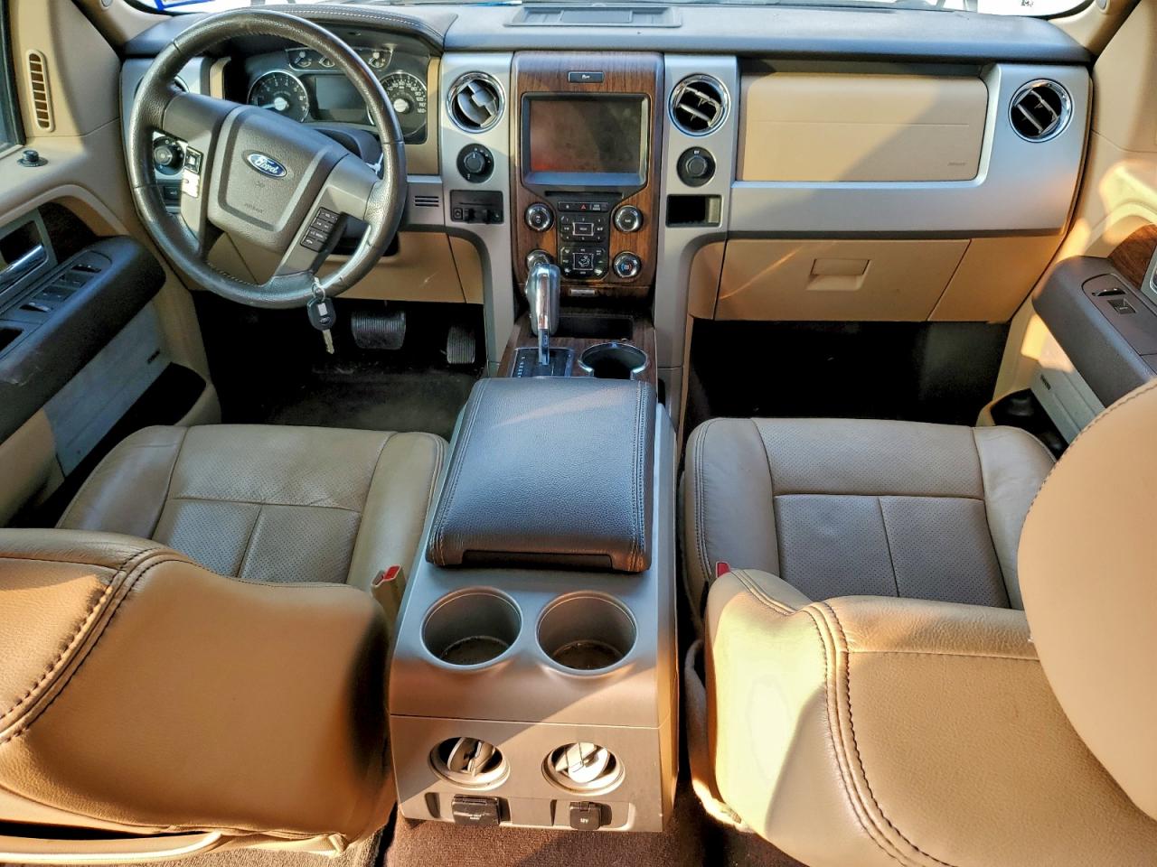 Ford F-150 Supercrew Image 10